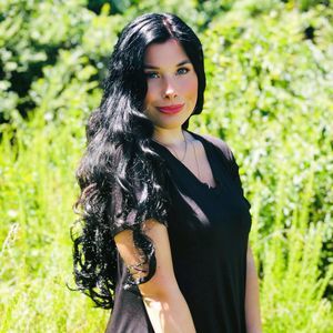 Meet your Posher, Sierra